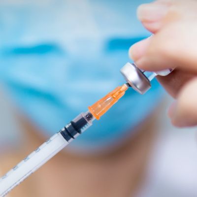 Lareb overspoeld door “ernstige bijwerkingen” coronavaccins