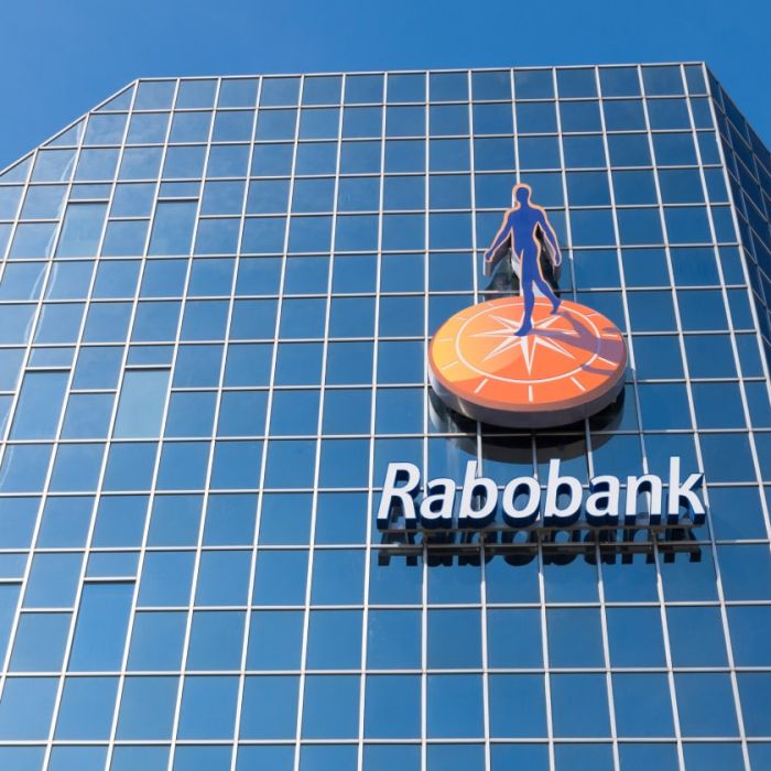 Banken behandelen onschuldige klanten als criminelen