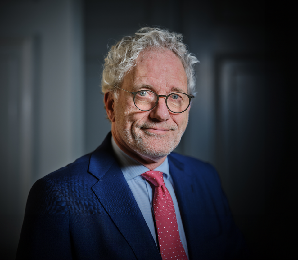 Raad van State werpt zich op als beschermer van Ombudsman