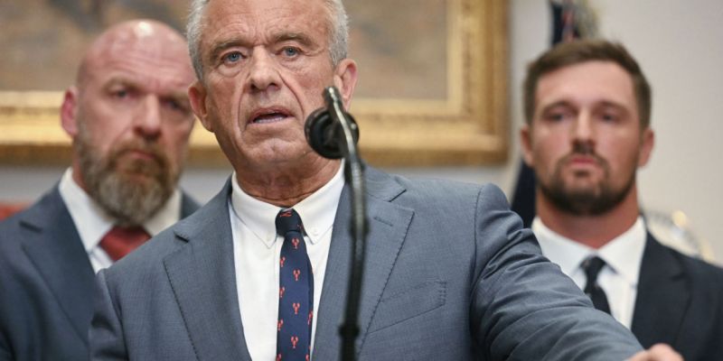 Robert Kennedy opent aanval op mRNA-vaccins