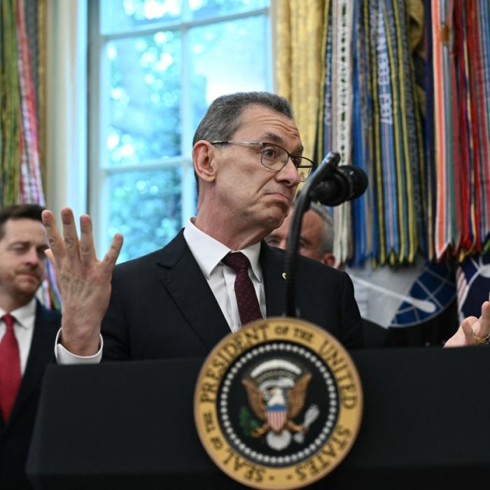 Farmaceut Pfizer verder in het nauw gedreven