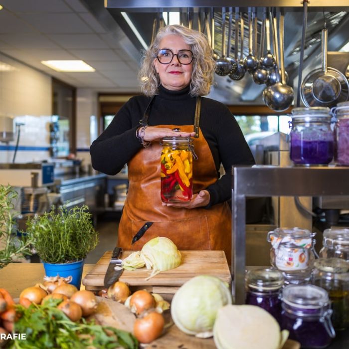 Het is er, ons handboek voor pittige en prachtige tijden