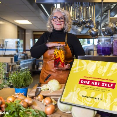 Tip voor Sinterklaas- Doe Het Zelf boek van De Andere Krant!