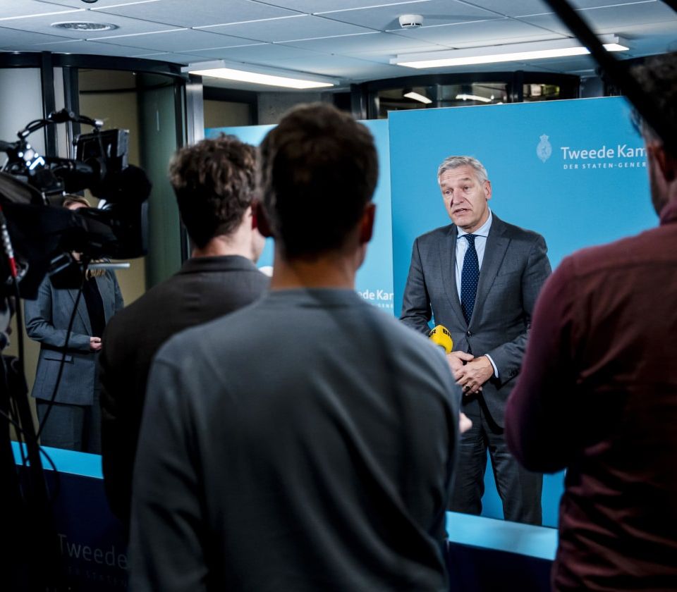 Gevestigde media vragen overheid om bescherming tegen big tech