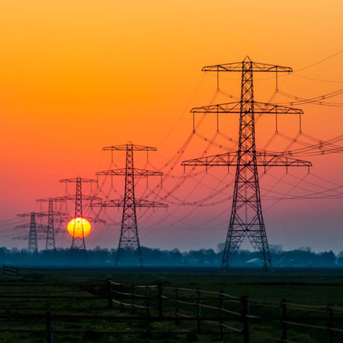 Overheid misleidt publiek over vol stroomnet 1