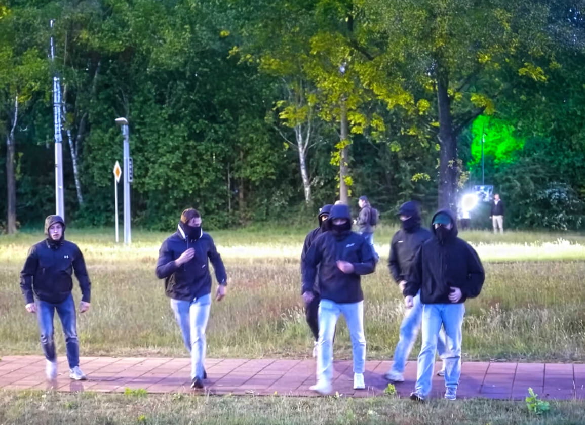 “Het geweld komt van de kant van de politie”