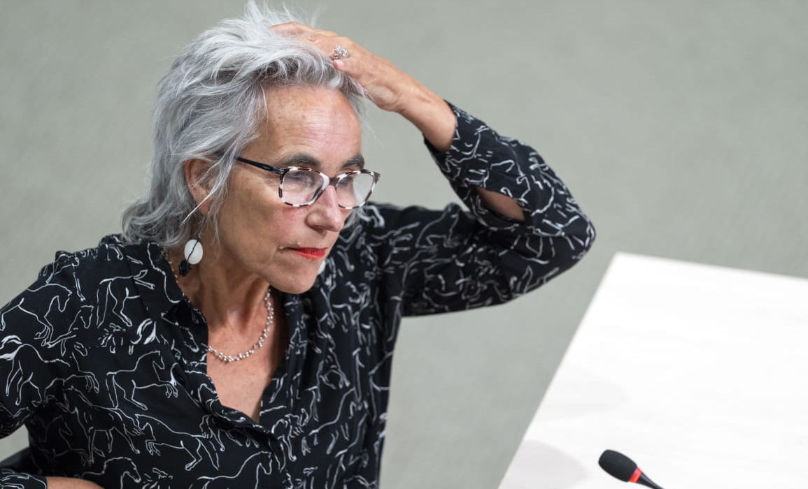 Coronacommissie maakt (nog) geen werk van liegende getuigen
