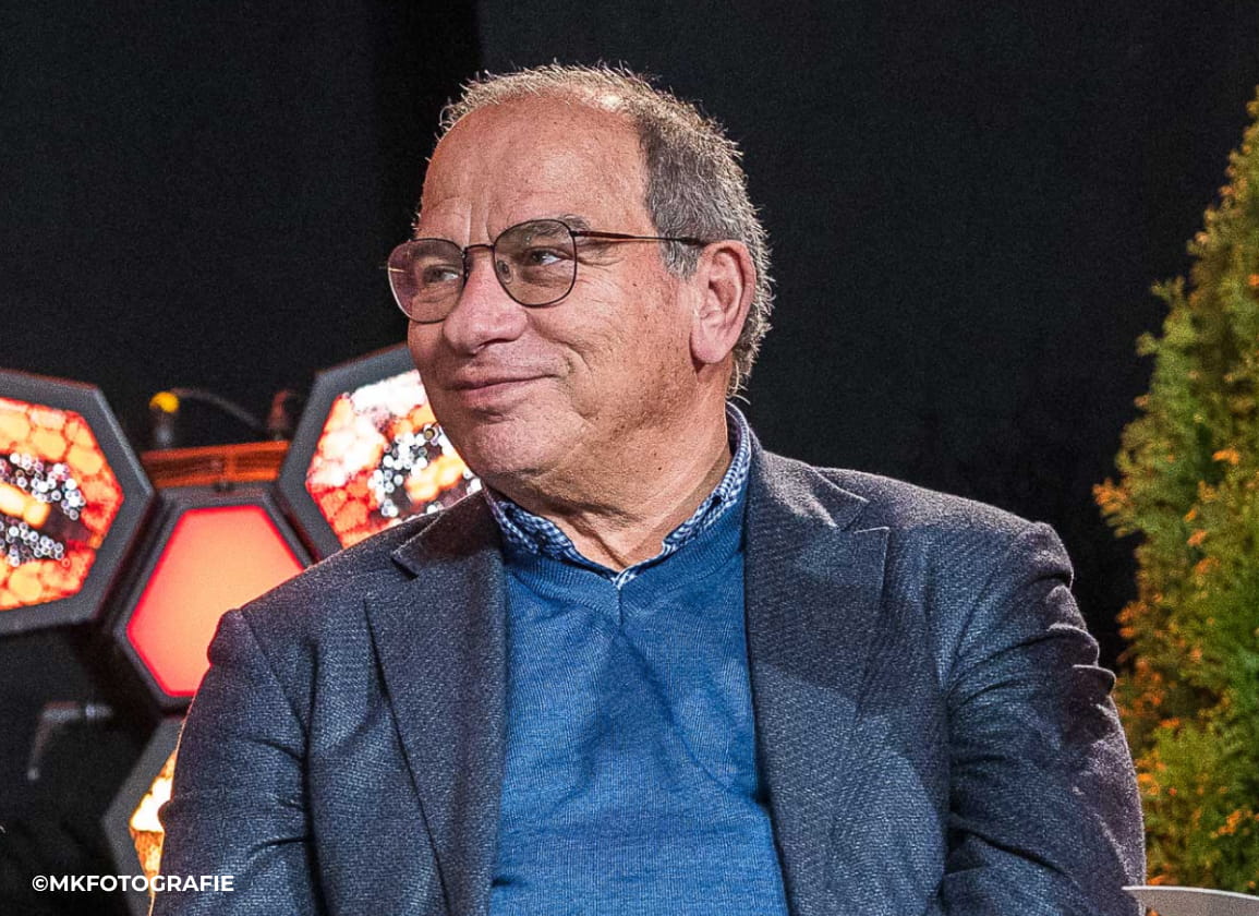 maurice-de-hond-dient-klacht-in-bij-raad-voor-de-journalistiek-tegen-maarten-keulemans